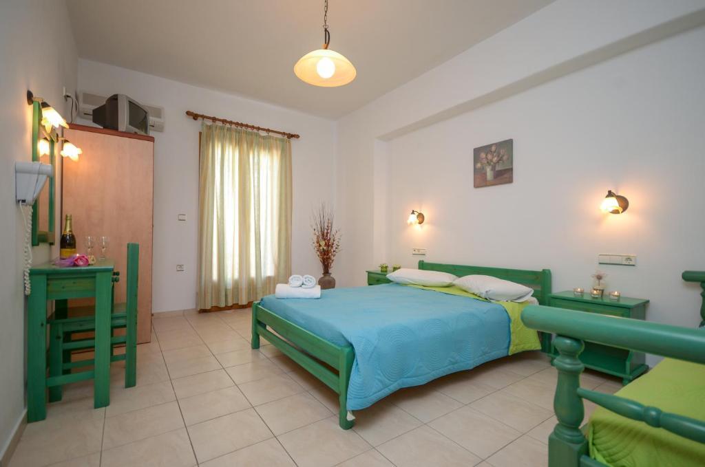 Despina Hotel Agia Anna  Zimmer foto