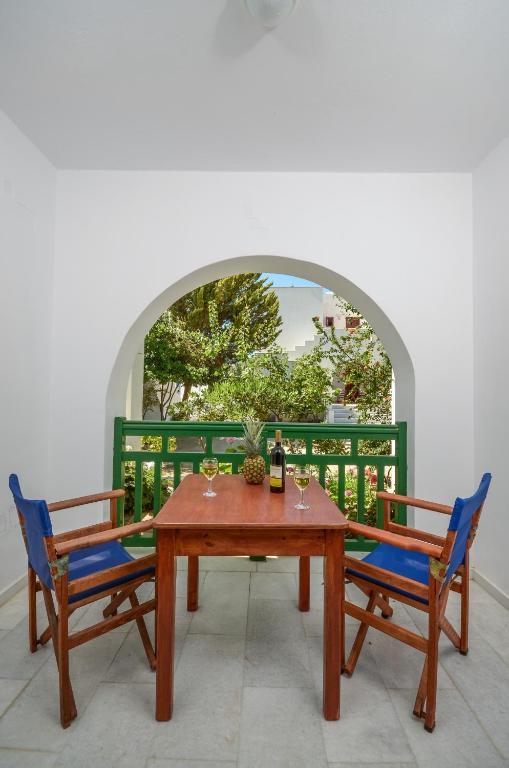 Despina Hotel Agia Anna  Zimmer foto